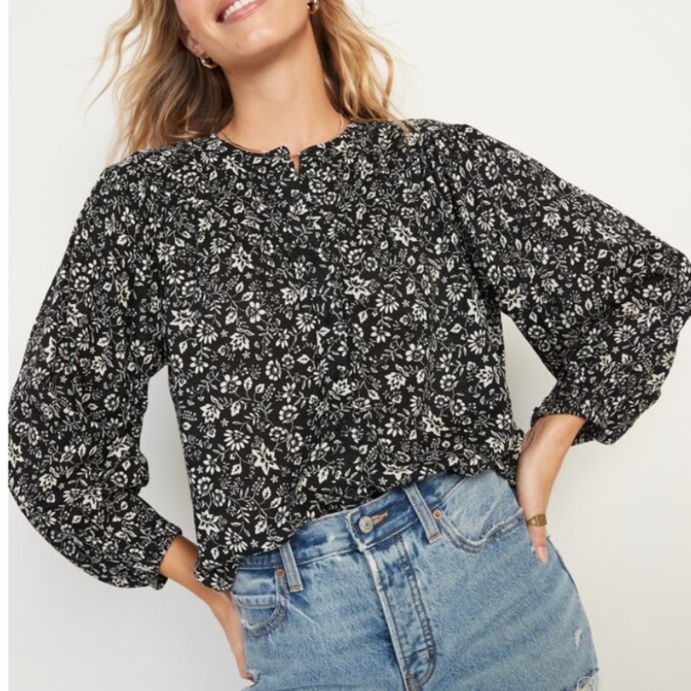 Old Navy Oversized Floral Print Long Sleeve Blouse